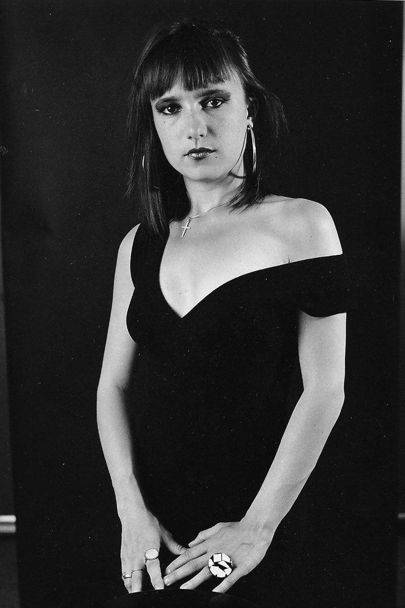 Portrait photographique noir blanc d'une jeune fille par Christian Rossier"